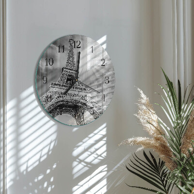Okrúhle sklenené hodiny Eiffelova veža v Paríži