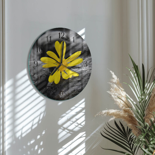 Okrúhle sklenené hodiny Kvet