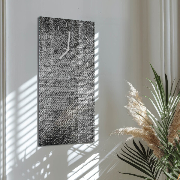 Vertikálne hodiny Materiál