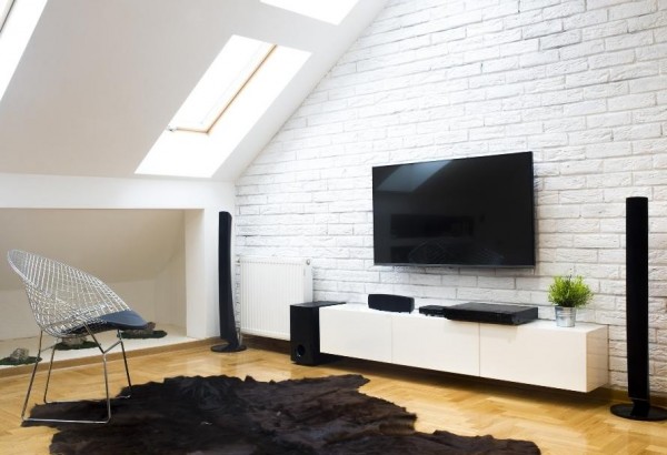 Ako usporiadať stenu s televízorom? Zaujímavé nápady pre priestor okolo televízora